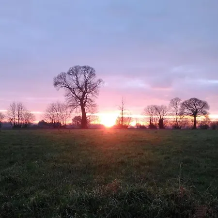 Petit Bonheur En Normandie * Montviron
